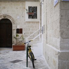 The streets of Monopoli 02