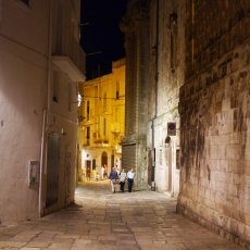 The streets of Monopoli 13