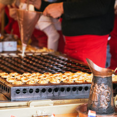 The traditional cheese market Alkmaar - poffertjes