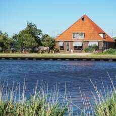 On the way to Broek in Waterland 01