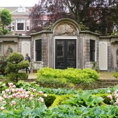 Canal houses interior 10