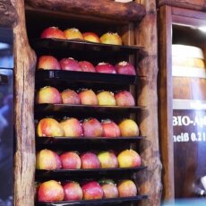 Cologne Christmas Market - apples
