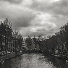 Amsterdam city centre empty 12