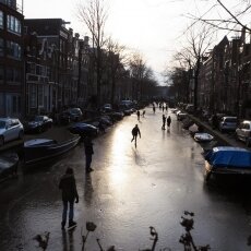 Skating on frozen canals in Amsterdam 01