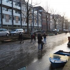 Skating on frozen canals in Amsterdam 12