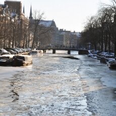 Frozen Canals Amsterdam 05