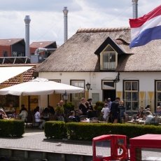 Giethoorn - the tourists 01
