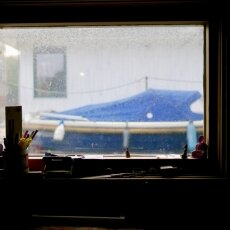 Houseboat interior 19