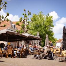 Busy café terrace in Oudewater