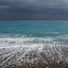 Rainy day in Nice 07