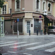 Rainy day in Nice 13