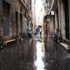 Rainy day in Nice 21