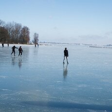 Skating on natural ice in Hoorn 06