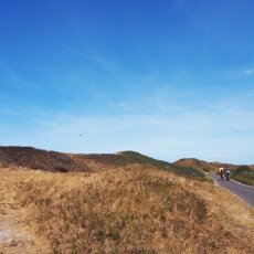 Cycling through the dunes 04