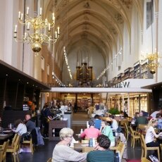 Waanders In de Broeren Bookstore 16