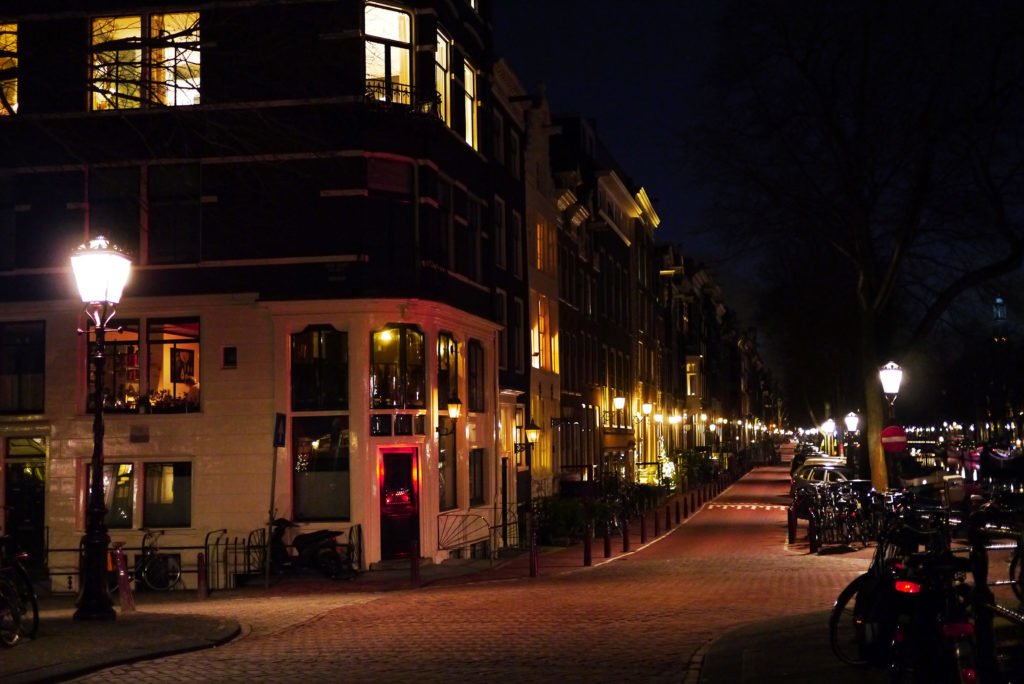 Cosy Amsterdam at night