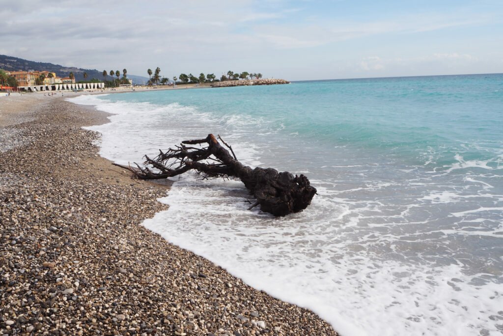 Menton beach 07