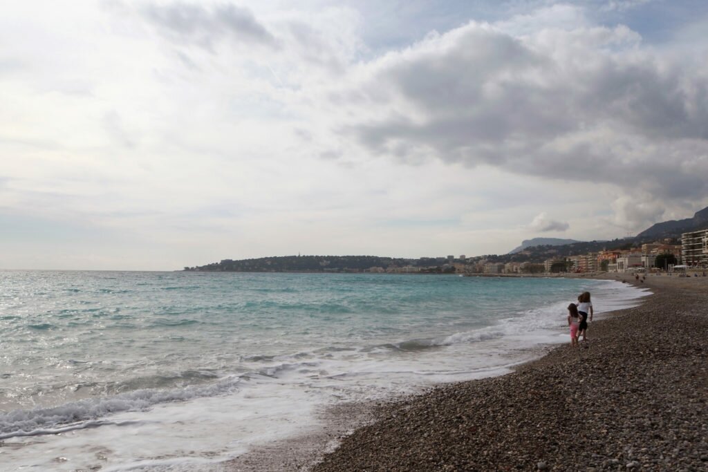 Menton beach 09