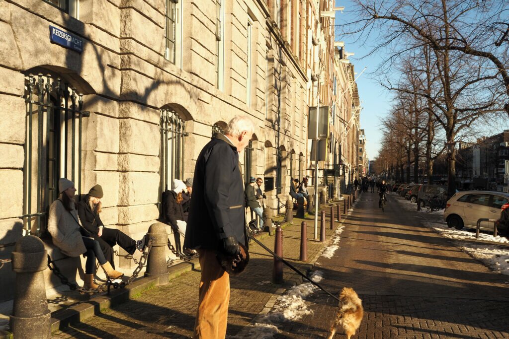 People grouped two by two, Amsterdam