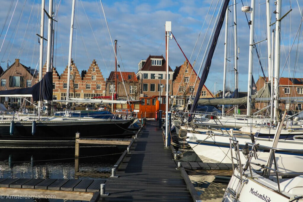 Marina in Medemblik 02