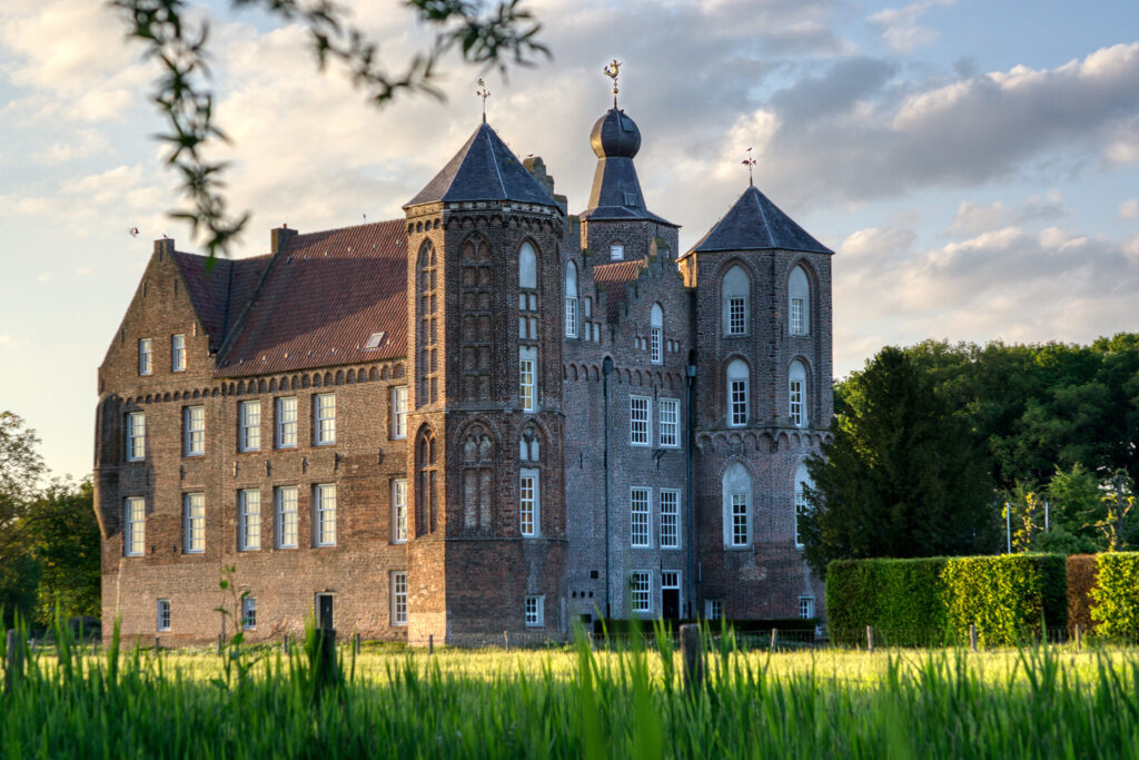 Croy Castle in Aarle-Rixten