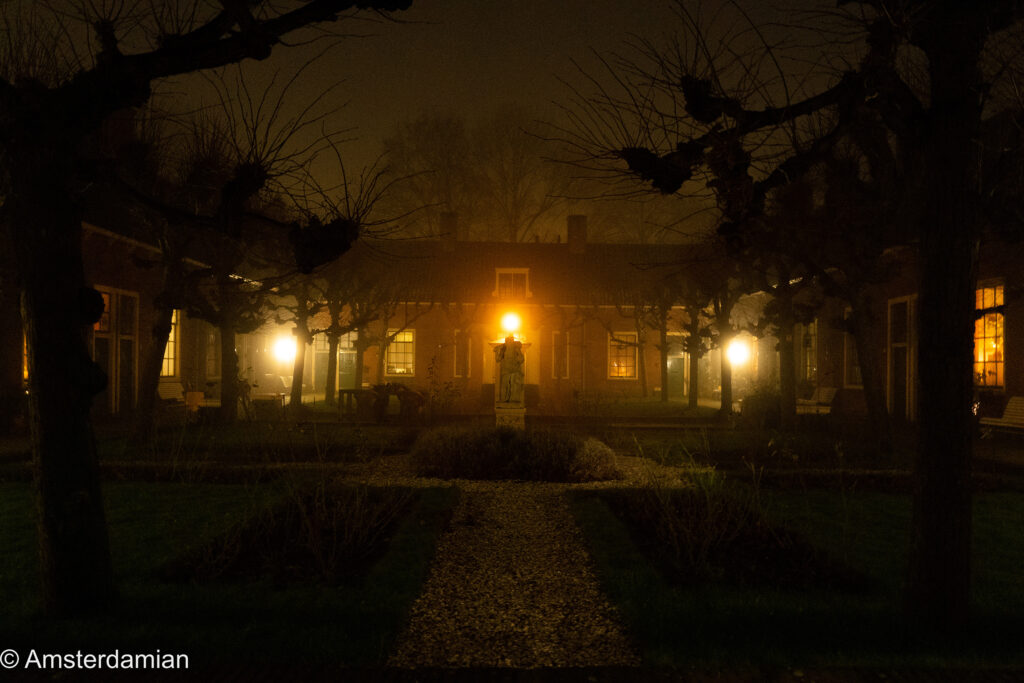 Foggy winter night Alkmaar 14