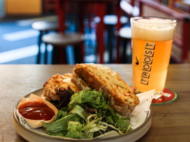 Best 10 Vegan & Vegetarian Restaurants in Amsterdam