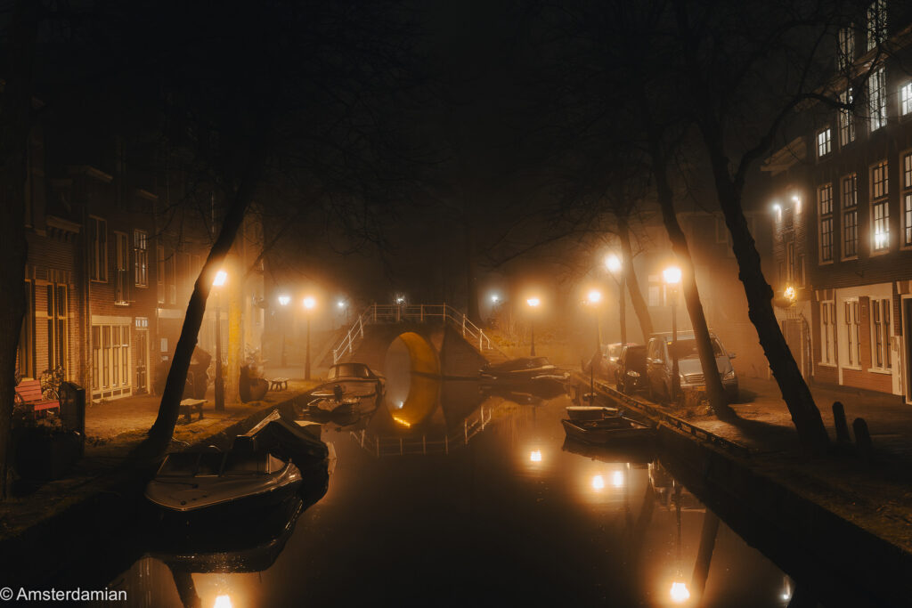 Foggy evening Alkmaar 01