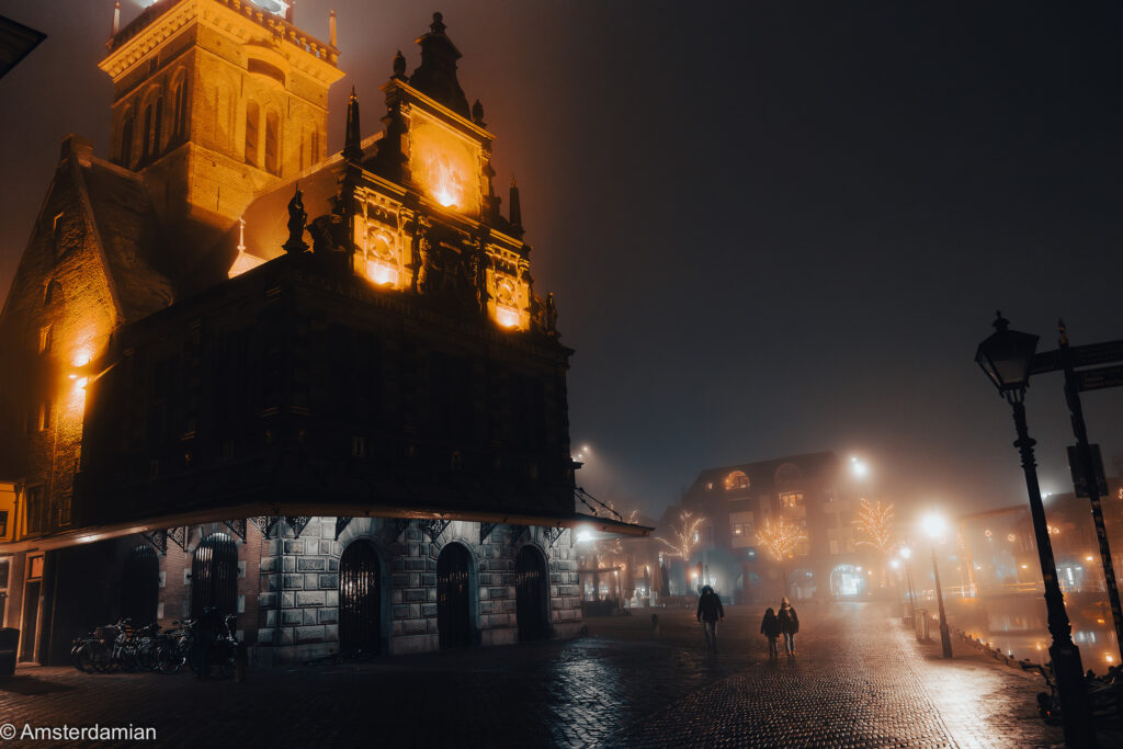 Foggy evening Alkmaar 04