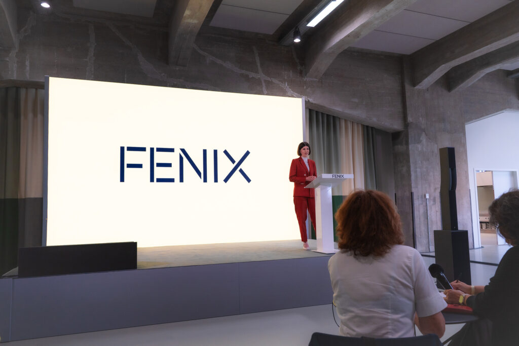 Hanneke Mantel Fenix