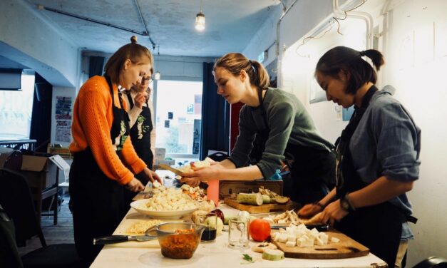 Fighting Food Waste in Amsterdam: Wasteless Dinners