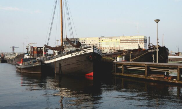 A Walk in the Oude Houthaven