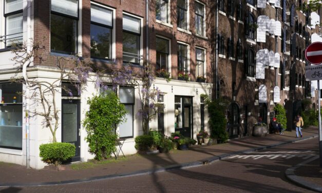 How to Explore Amsterdam. The Best City Passes for Tourists and Locals