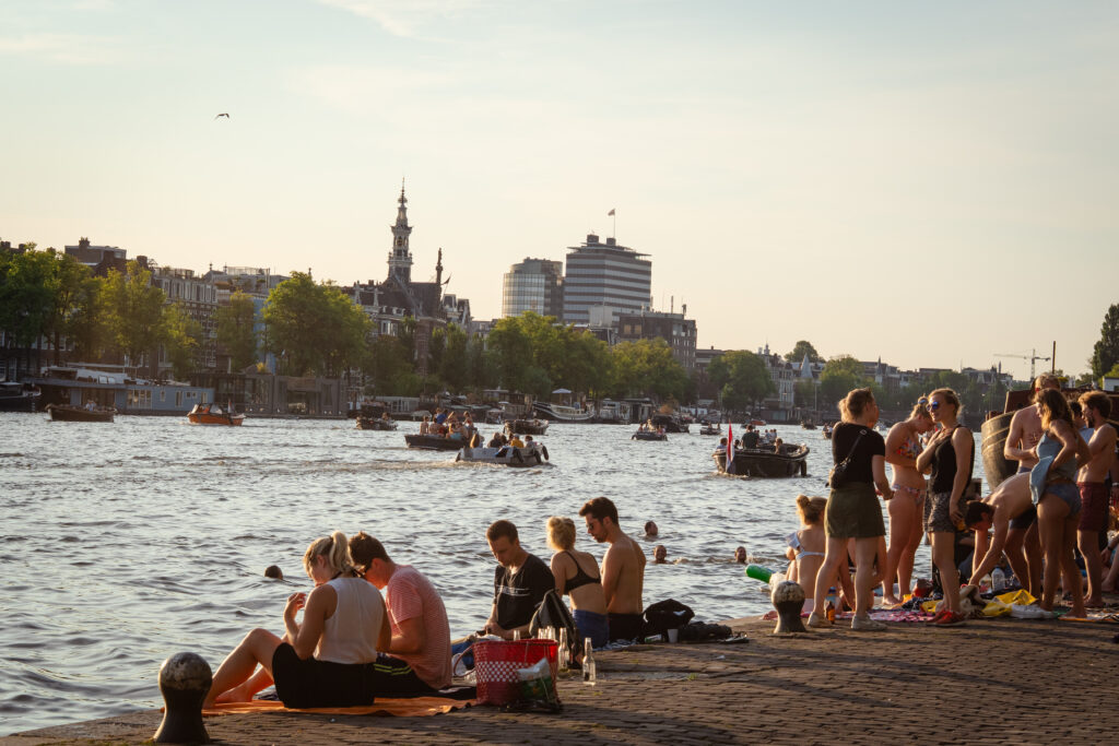 Swim in the canals Amsterdam 01