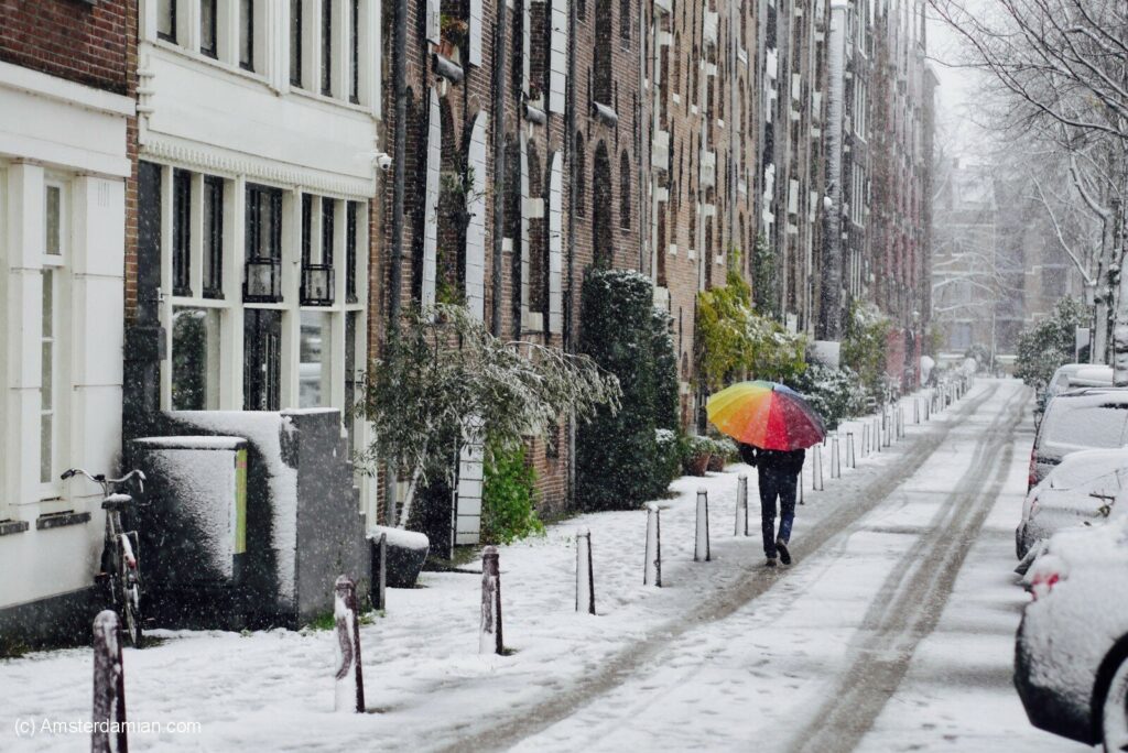 Snowing in Amsterdam 06