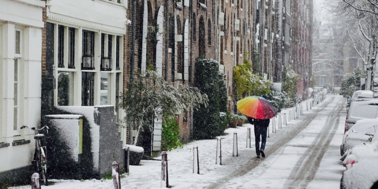 It’s snowing in Amsterdam