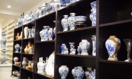 Found in Delft: antique ceramic shop