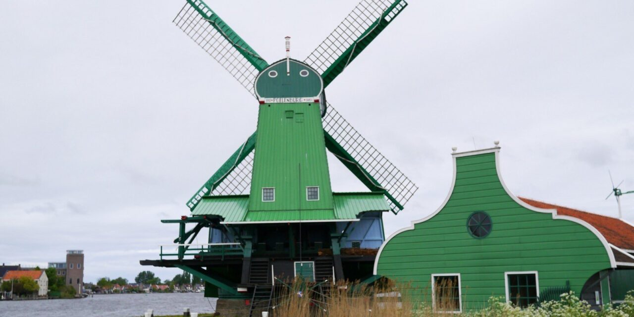 Meet the Windmills – at Zaanse Schans