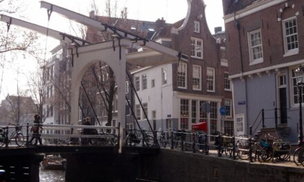 The town with more than a thousand bridges