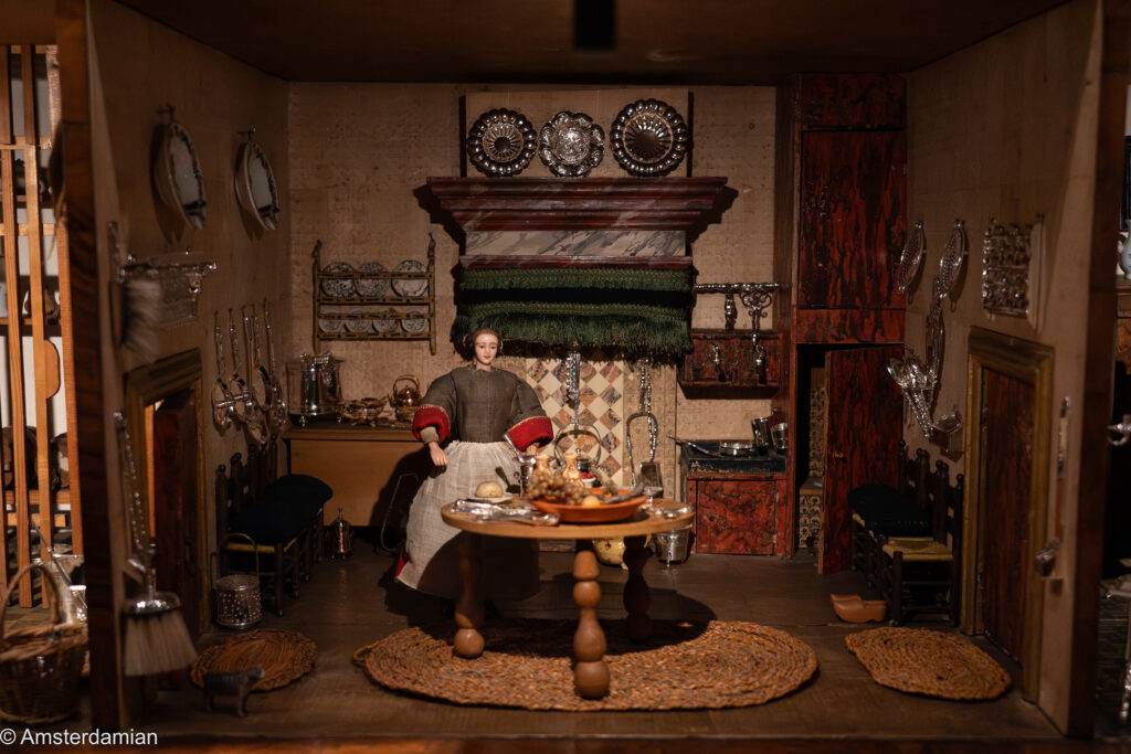 Doll's Houses Rijksmuseum 02