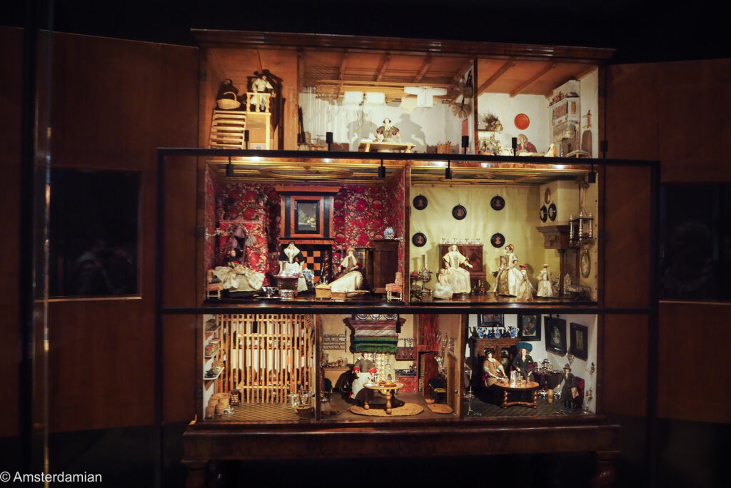 Doll's Houses Rijksmuseum 01