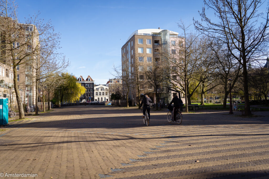 Wilhemina Blombergplein in Amsterdam Oost