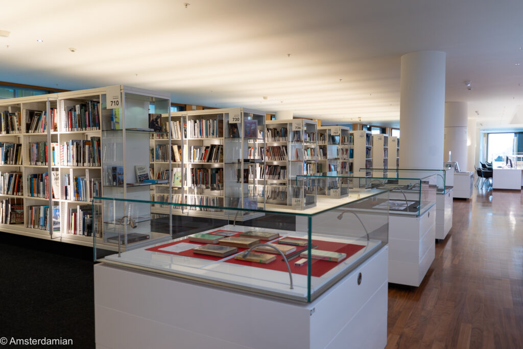 Rows of books at OBA Amsterdam