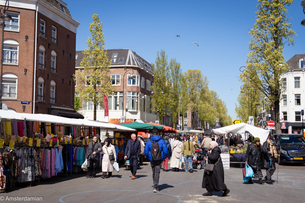 People at Dappermarkt Amsterdam
