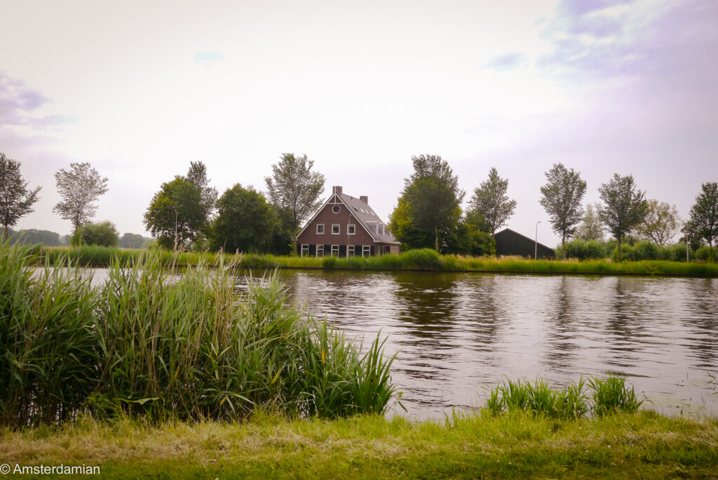 Bike trip along the Amstel river