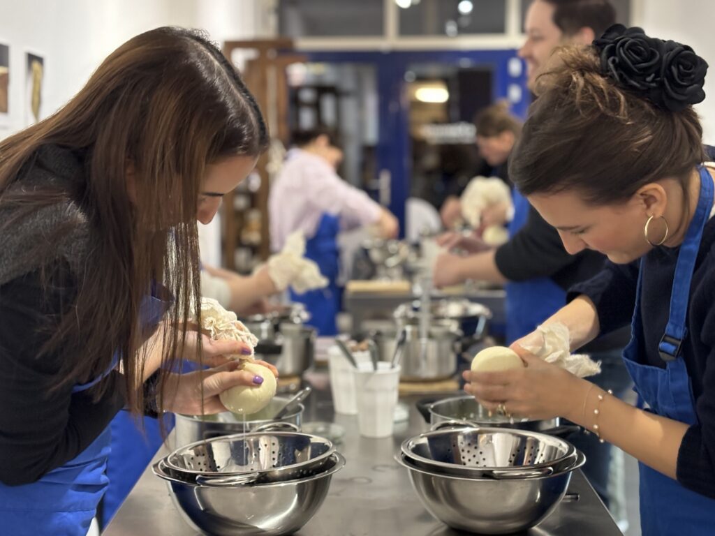 Cheese making workshop De Kaasserie