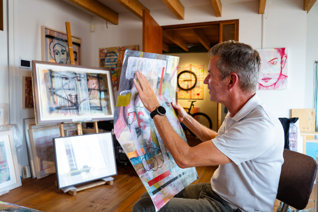 Eelco van Loenen interview - the artist is showing his work