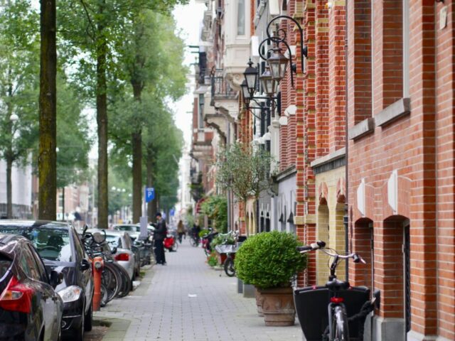 Is Renting in Amsterdam a Piece of Cake?