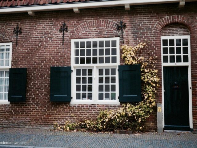 Beautiful entrances in Utrecht